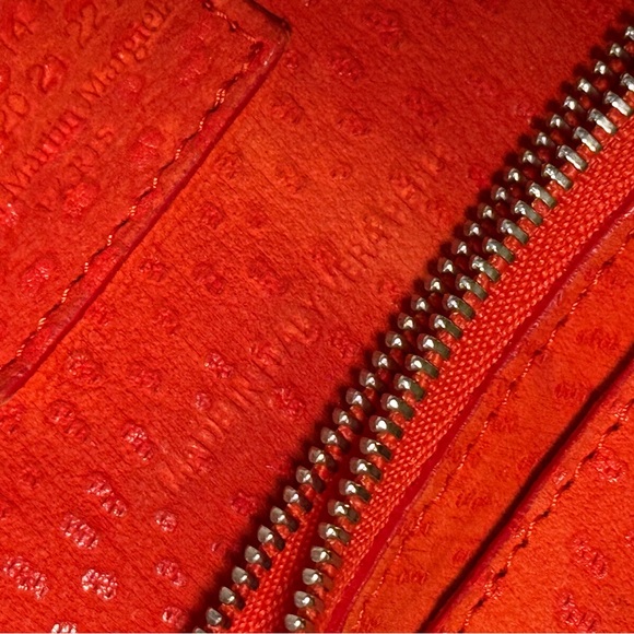 Maison Martin Margiela Vibrant Orange Coral Crossbody Bag - Picture 11 of 17
